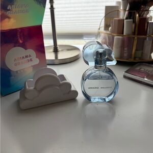 Ariana Grande Cloud Perfume